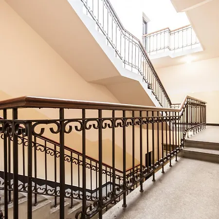 Elegant Old Town Apartment