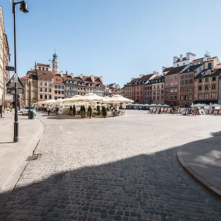 Elegant Old Town Apartament *