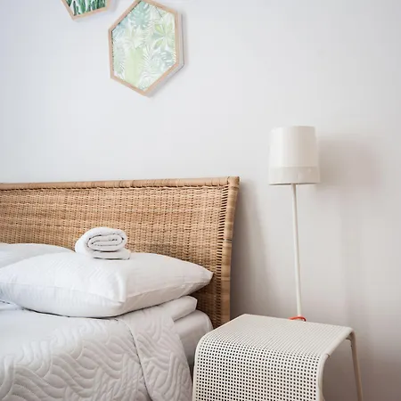 Elegant Old Town Apartament